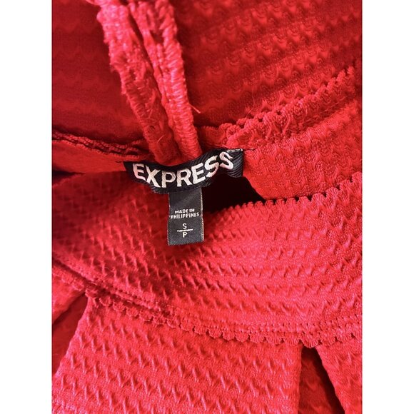 Express Red Pleated Skater Skirt Womens Size S Fit & Flare Textured Mini - Picture 6 of 7